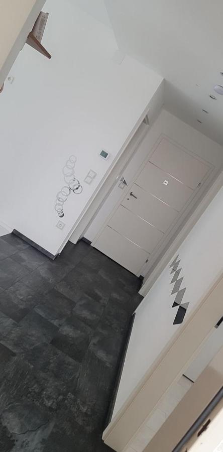 Apartment Deea *